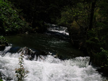 rozbúrené jarné vody potoka Štiavnica - významným prvkom pri vzniku jaskýň